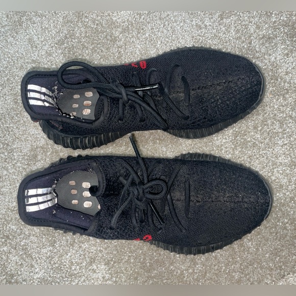 Yeezy Boost 350 V2 'Bred' - Picture 3 of 4